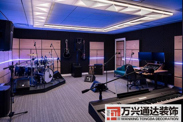 辦公室裝修設(shè)計(jì)辦公室裝修設(shè)計(jì)平面圖_萬(wàn)興辦公室裝修公司