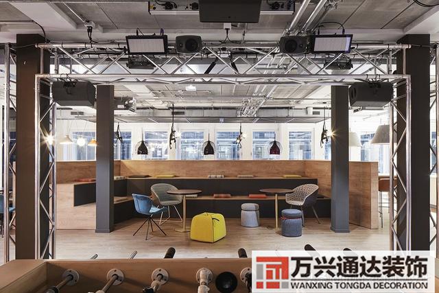 辦公室裝修設(shè)計(jì)辦公室裝修設(shè)計(jì)平面圖_萬(wàn)興辦公室裝修公司