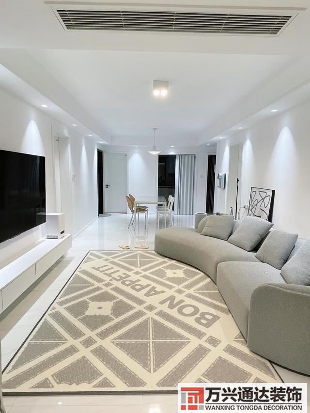 白色裝修風(fēng)格白色裝修風(fēng)格配什么顏色家具