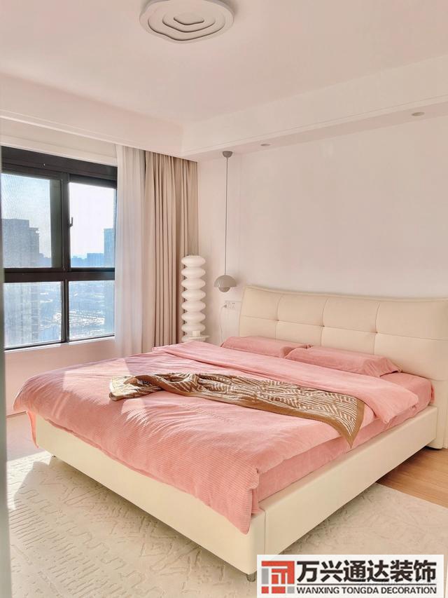 白色裝修風(fēng)格白色裝修風(fēng)格配什么顏色家具