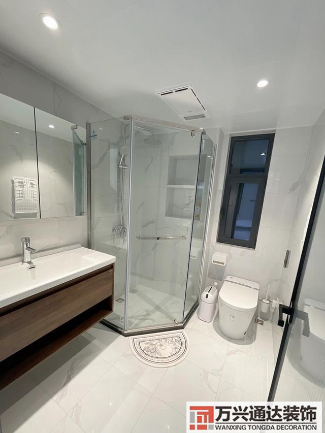 白色裝修風(fēng)格白色裝修風(fēng)格配什么顏色家具