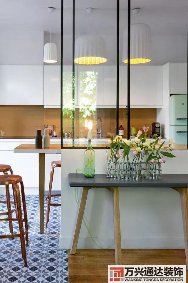 室內(nèi)裝修隔斷隔斷裝修效果圖